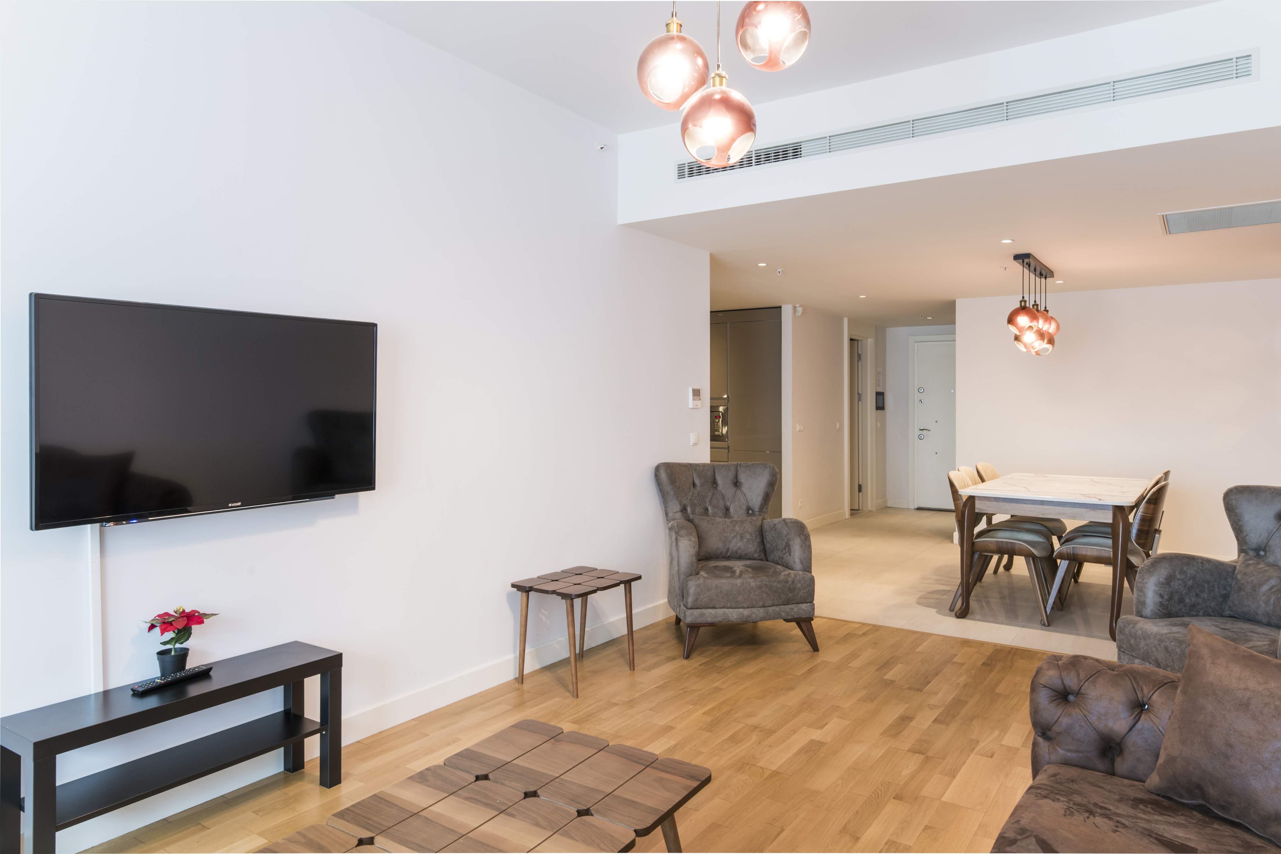 3 Bedroom Family Suite - Image 16